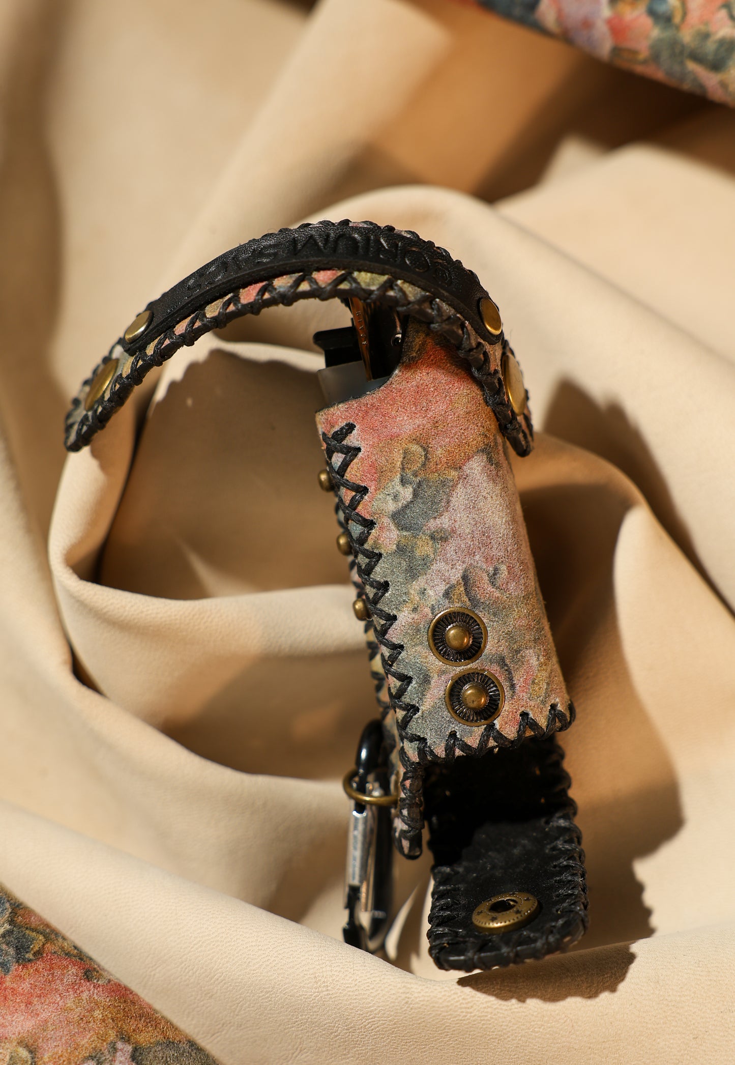 LIGHTER HOLDER / FLORAL NOSTALGIA