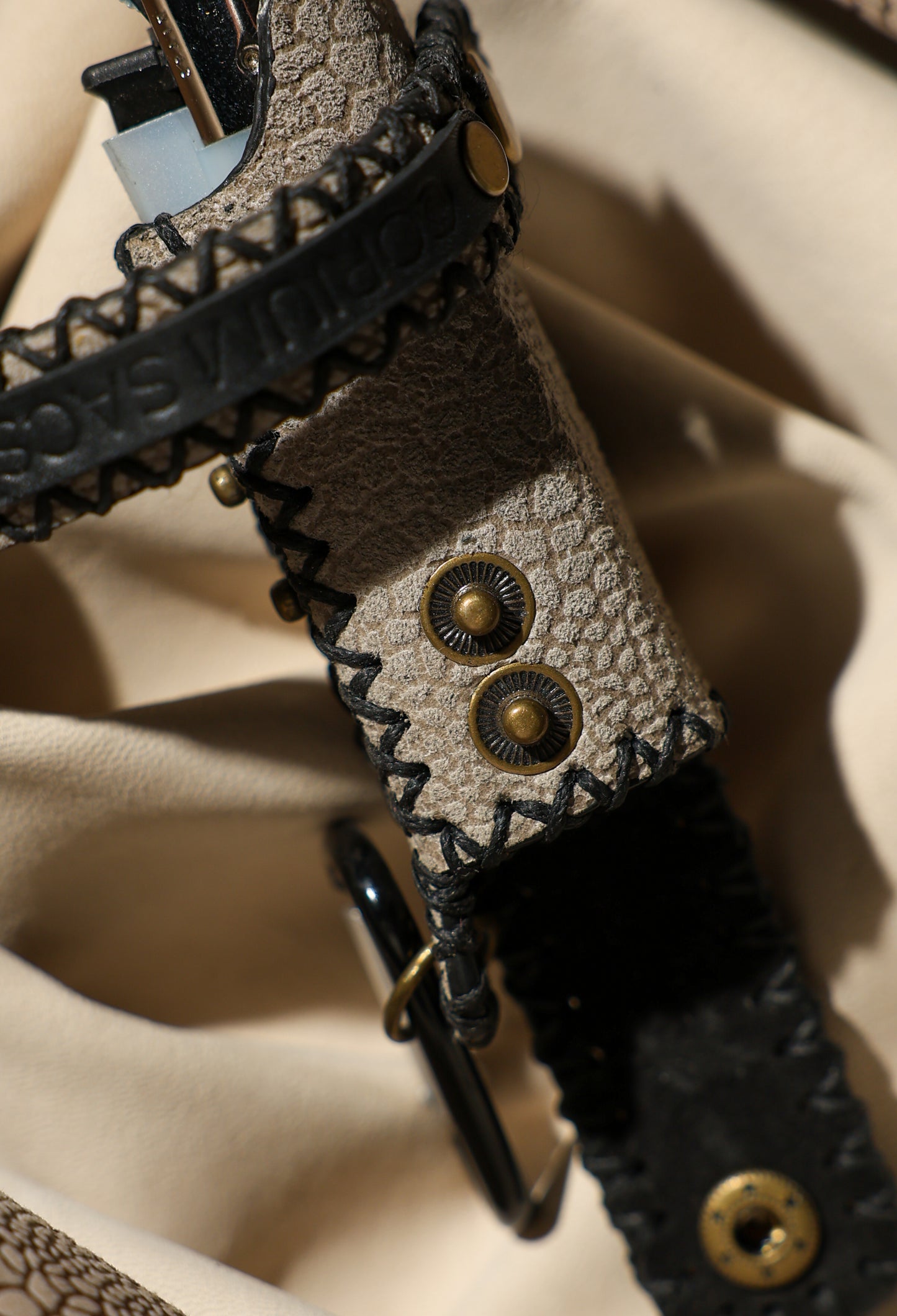 Lighter Holder | Cerberus Hiss Reptile-Inspired Art | Genuine Leather | Handcrafted | Smoker's Hub 2026 | CoriumSacs®️