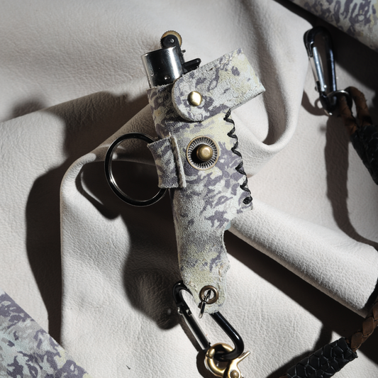 LIGHTER HOLDER / FROST VEIL