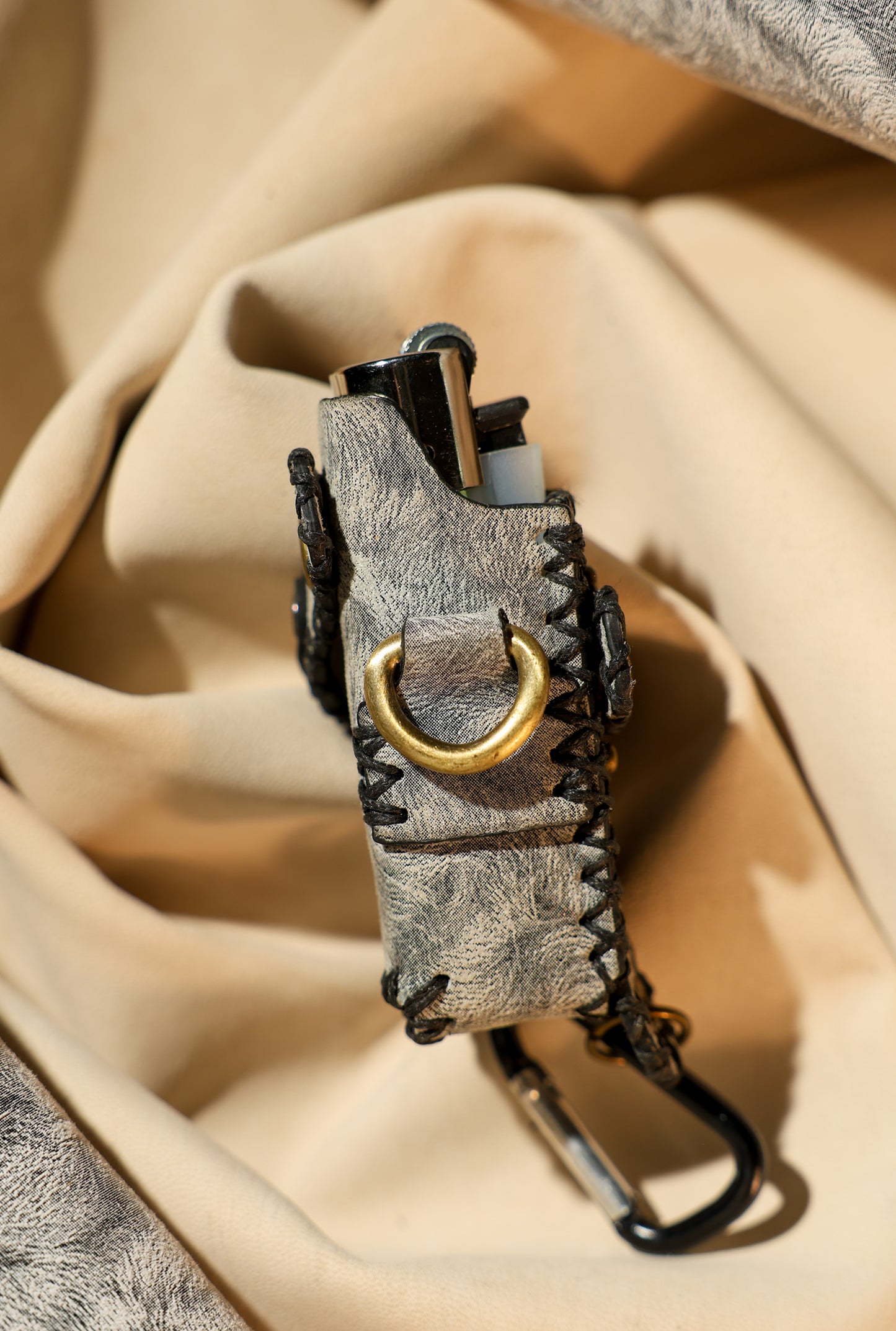 LIGHTER HOLDER Mk2 / FROST VEIL