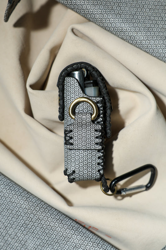 LIGHTER HOLDER / TRIQUETRA RADIANCE