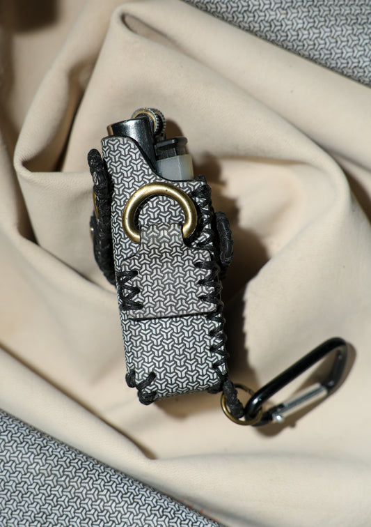 LIGHTER HOLDER / TRIQUETRA RADIANCE