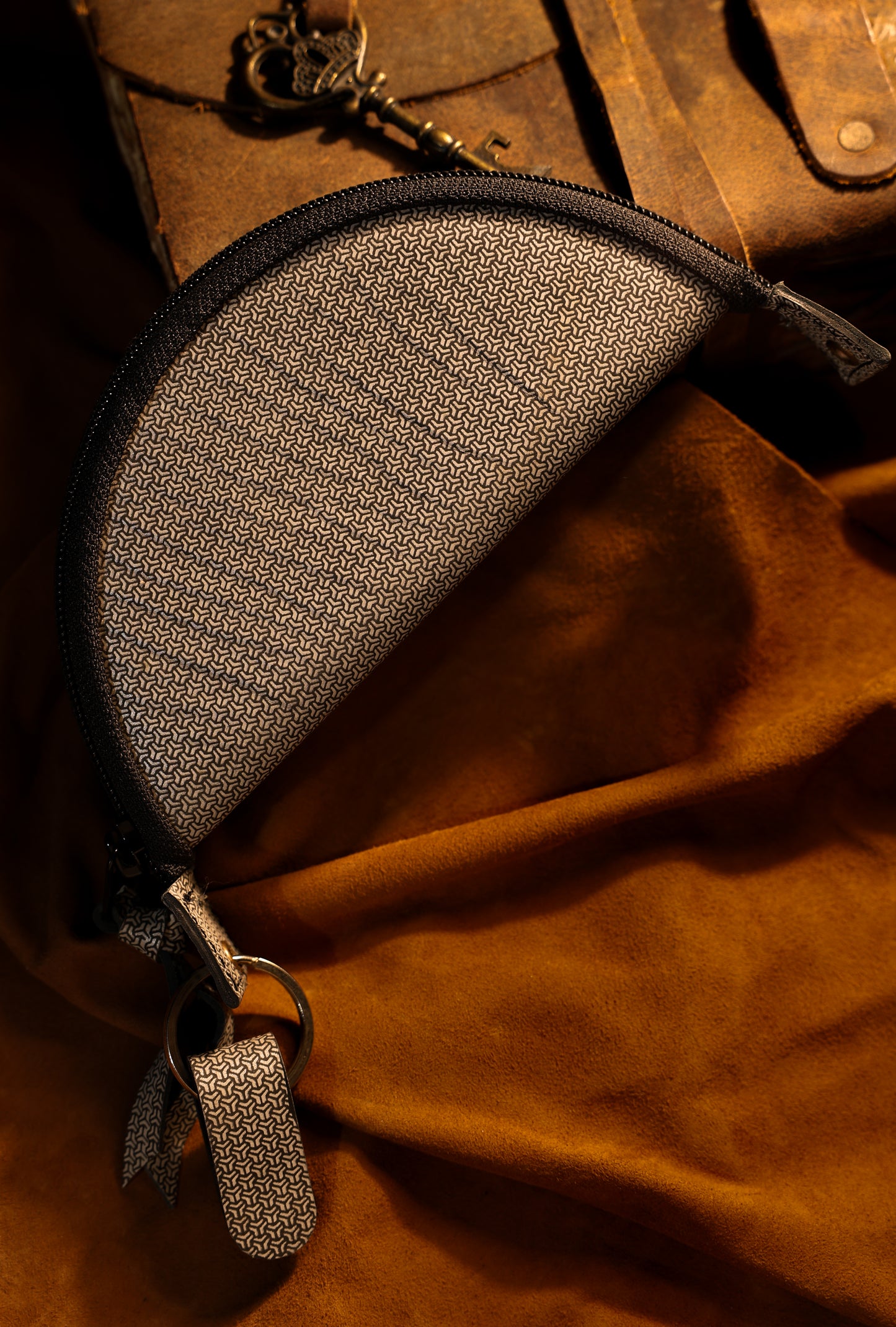 CANNA BASE / TRIQUETRA RADIANCE