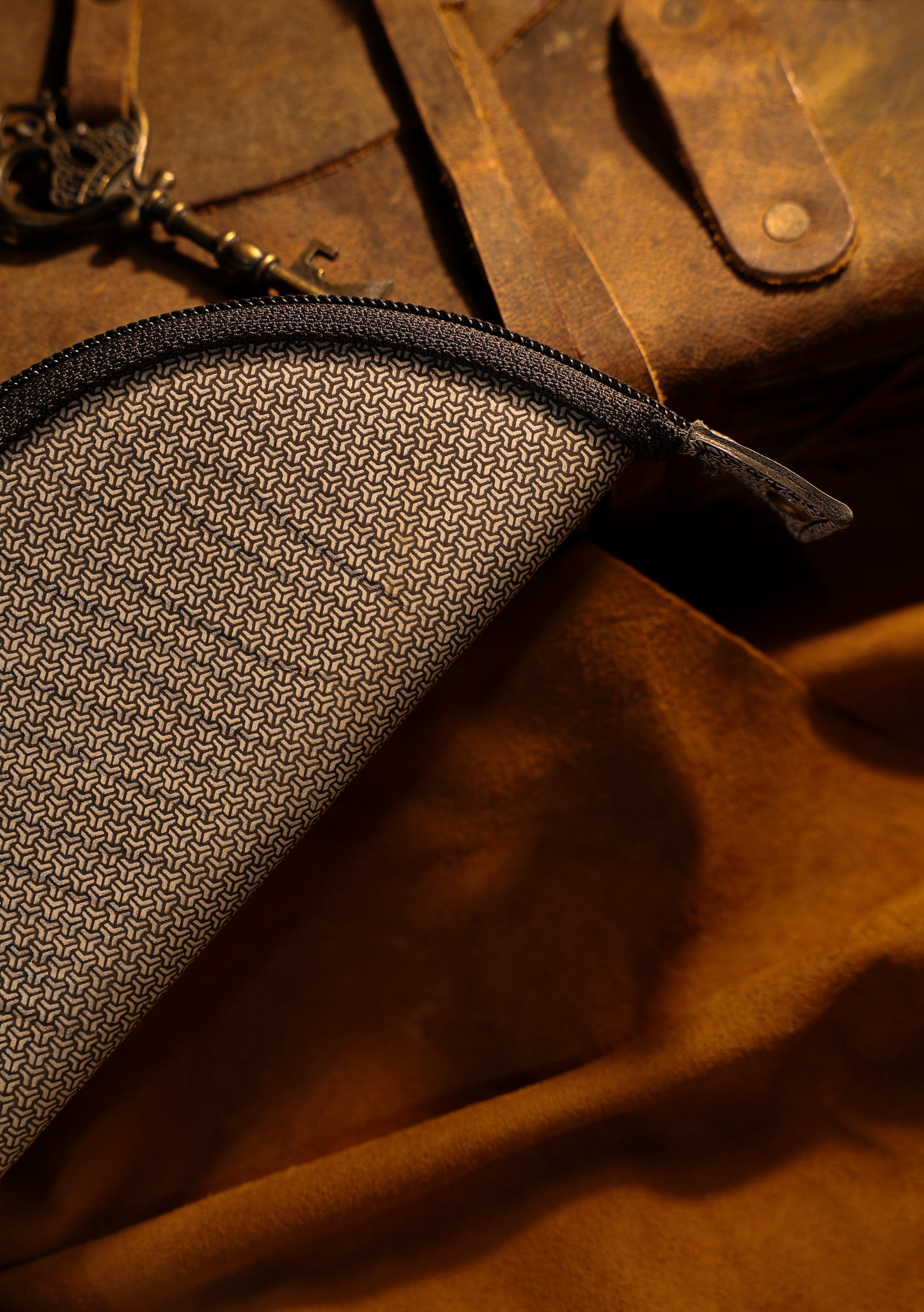 CANNA BASE / TRIQUETRA RADIANCE