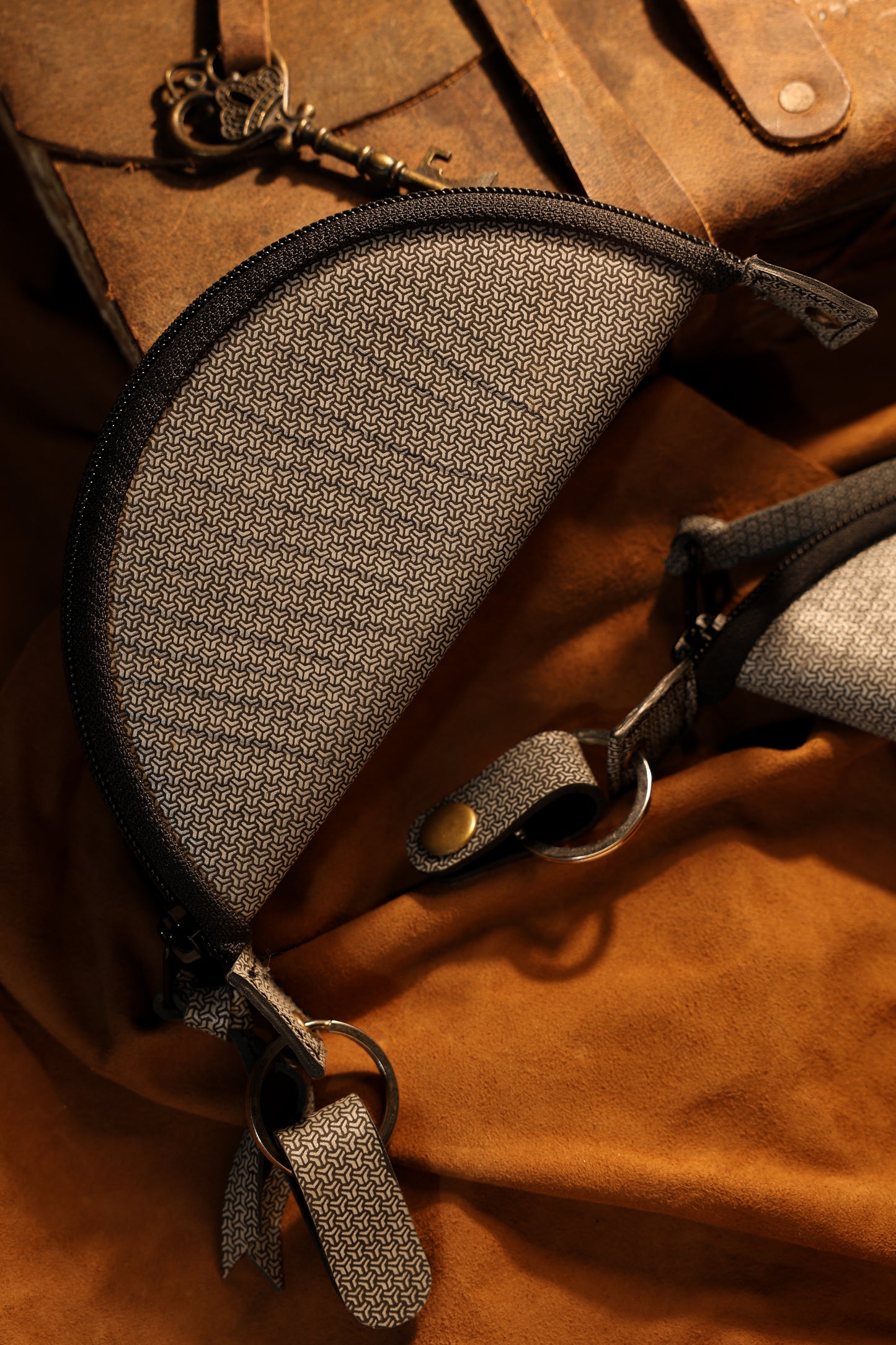 CANNA BASE / TRIQUETRA RADIANCE