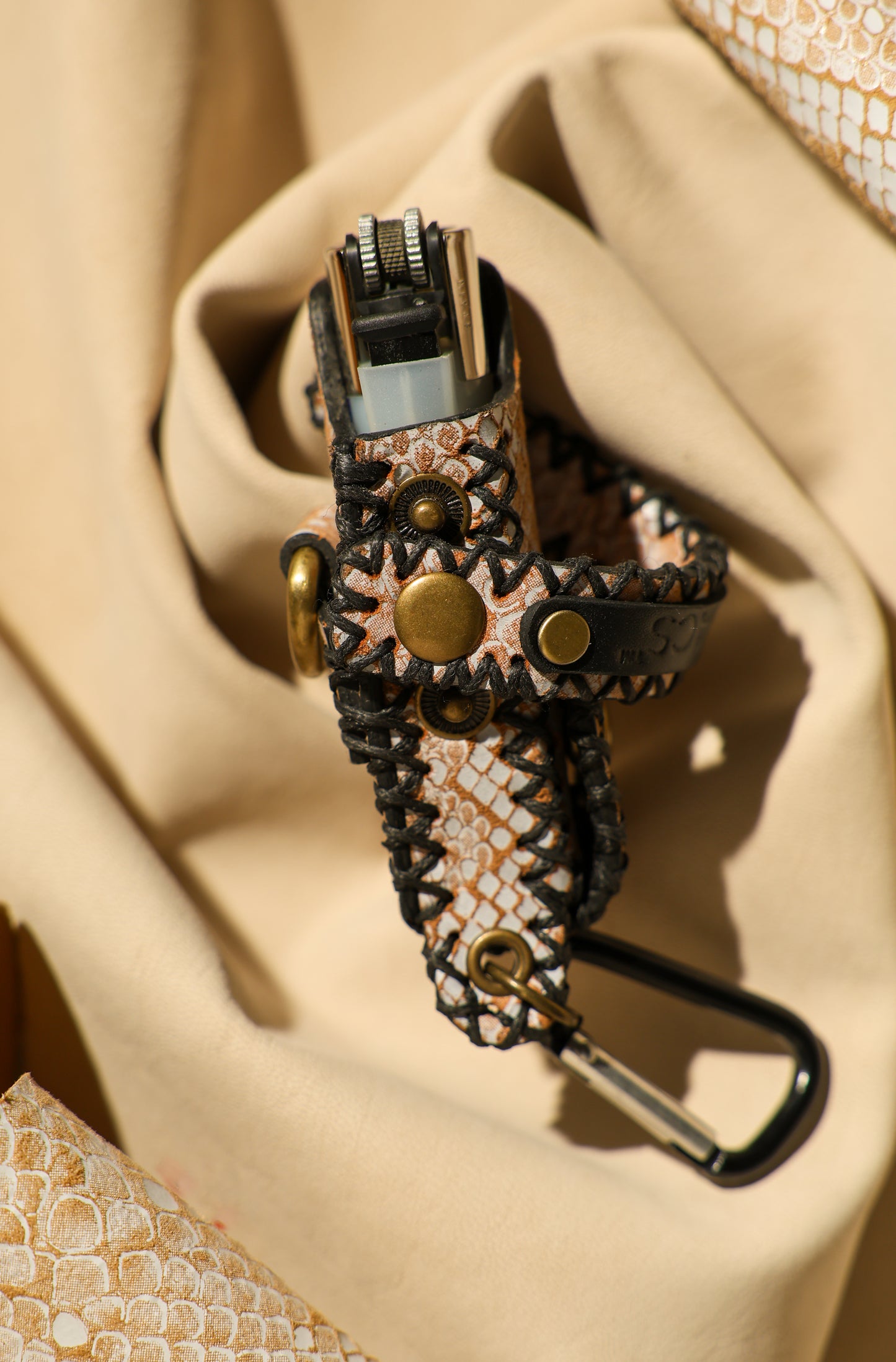 Lighter Holder | Albino Serpent Reptile-Inspired Art | Genuine Leather | Handcrafted | Smoker's Hub 2026 | CoriumSacs®