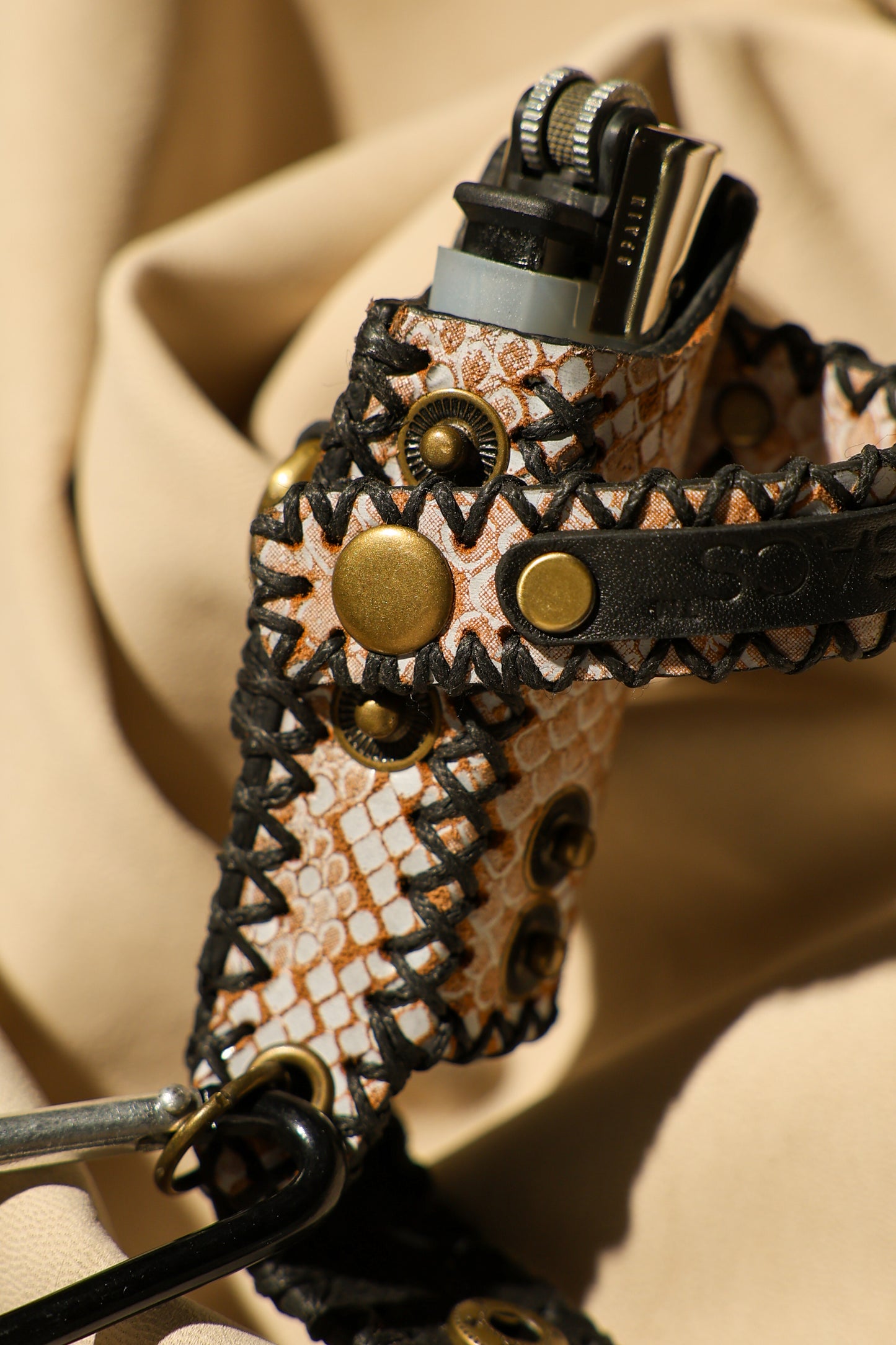 Lighter Holder | Albino Serpent Reptile-Inspired Art | Genuine Leather | Handcrafted | Smoker's Hub 2026 | CoriumSacs®